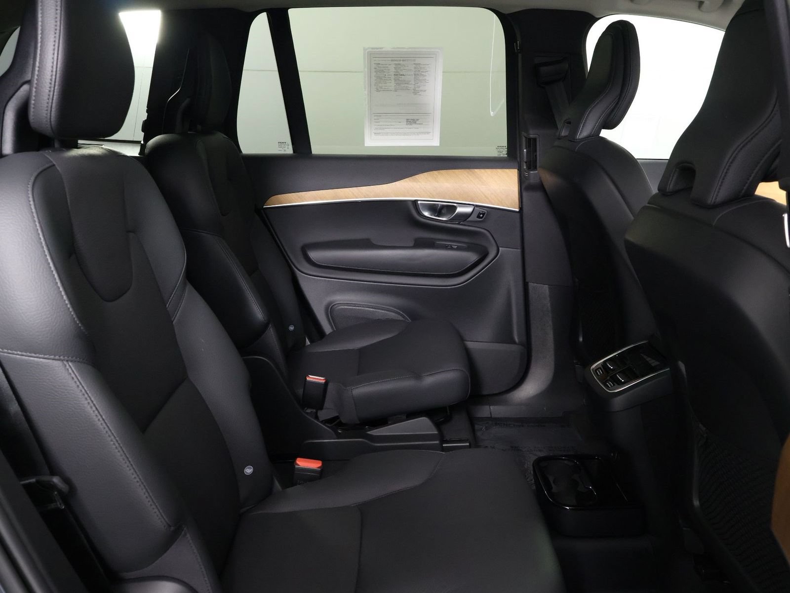 Certified 2023 Volvo XC90 B6 Plus AWD/4WD image 30