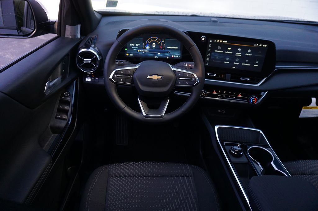 New 2026 Chevrolet Equinox LT image 12