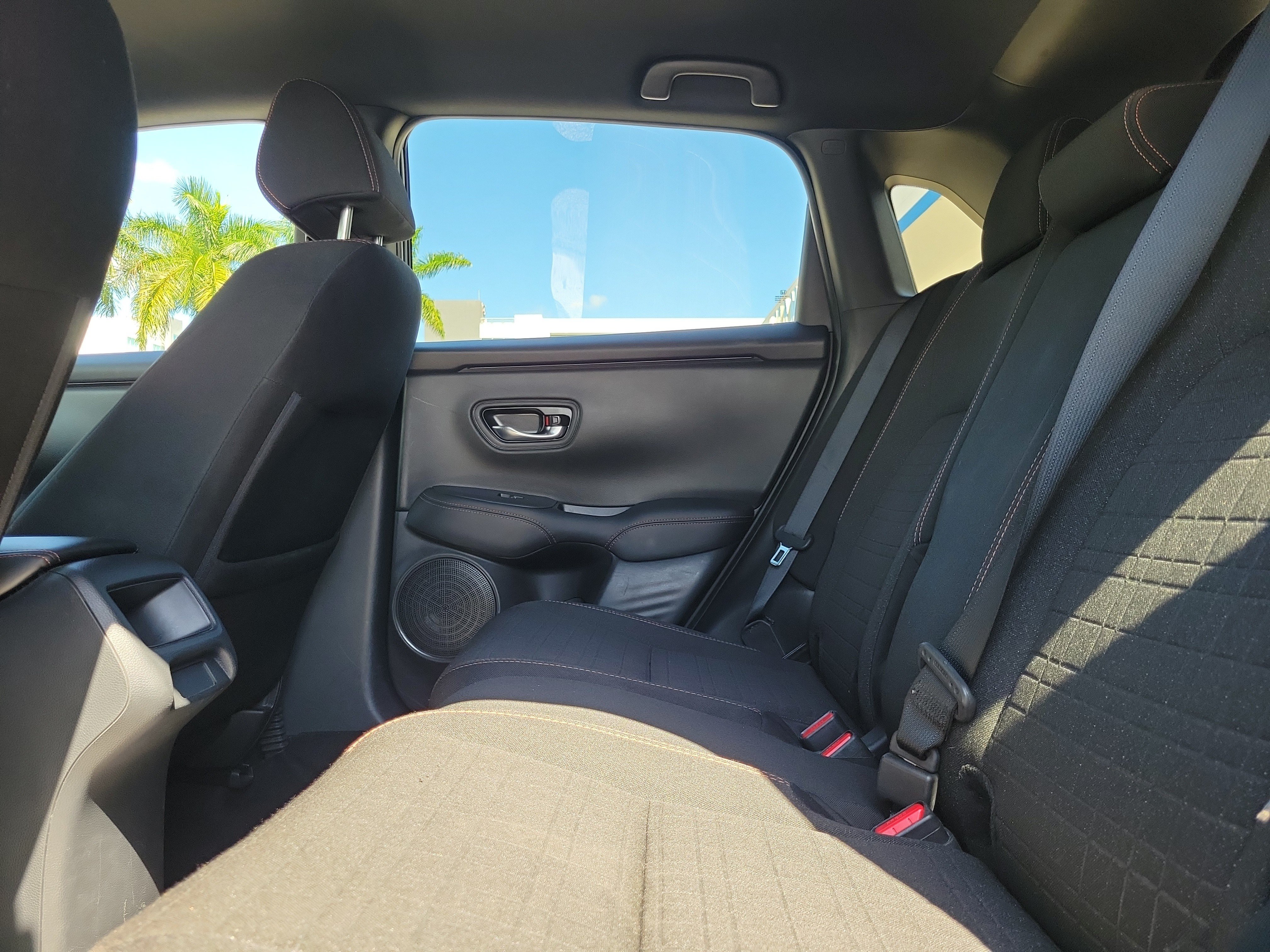 Certified 2025 Honda HR-V Sport image 9