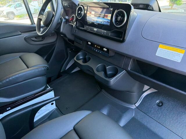 New 2026 Mercedes-Benz Sprinter 2500 image 15