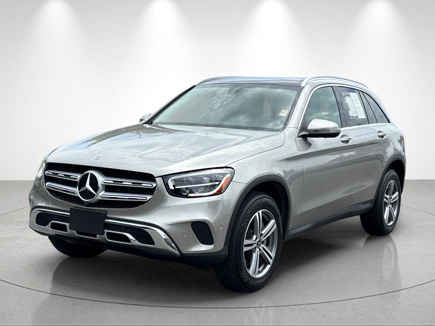 Used 2021 Mercedes-Benz GLC 300 4MATIC image 1