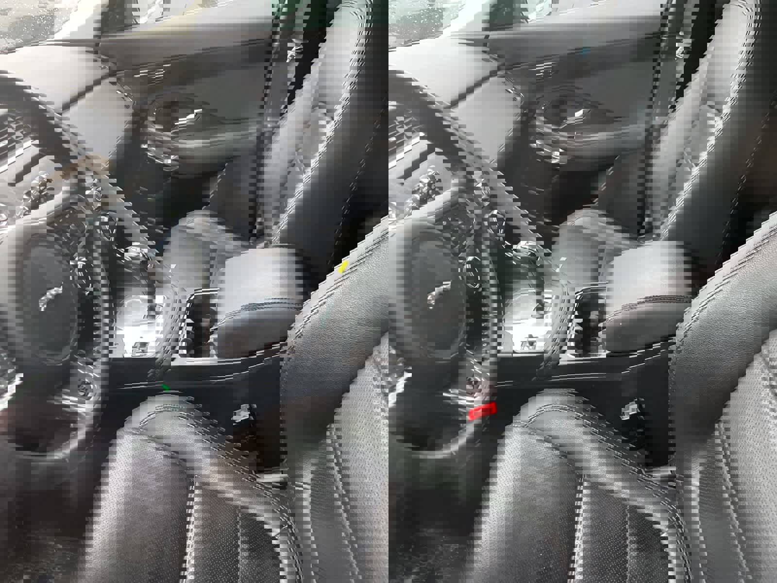 Used 2019 Jaguar E-PACE S image 28