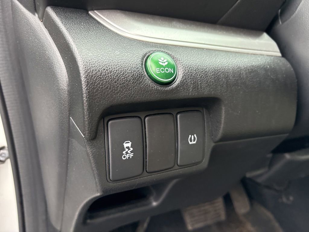 Used 2016 Honda CR-V SE image 18