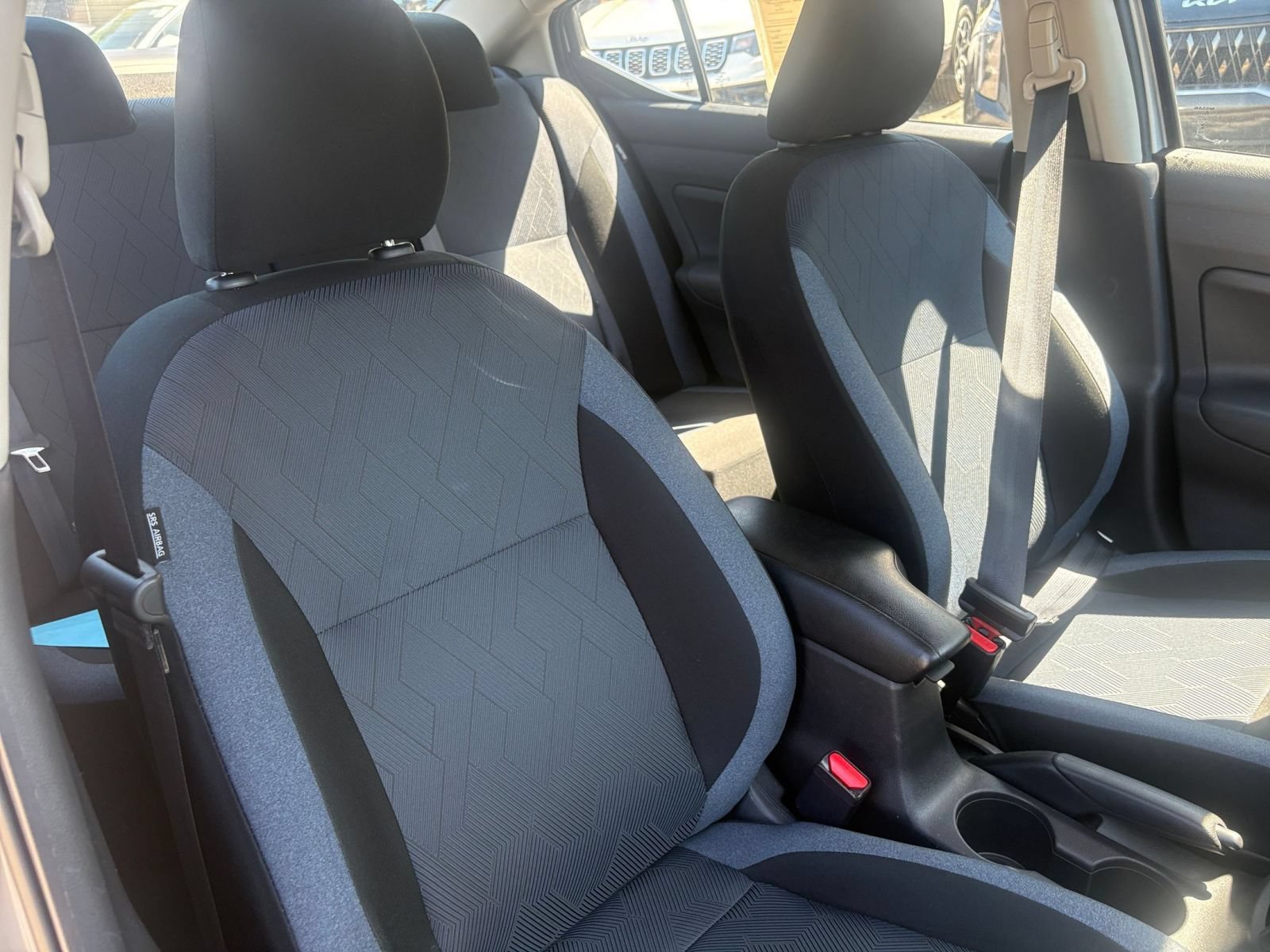 Used 2025 Nissan Versa SV FWD image 26