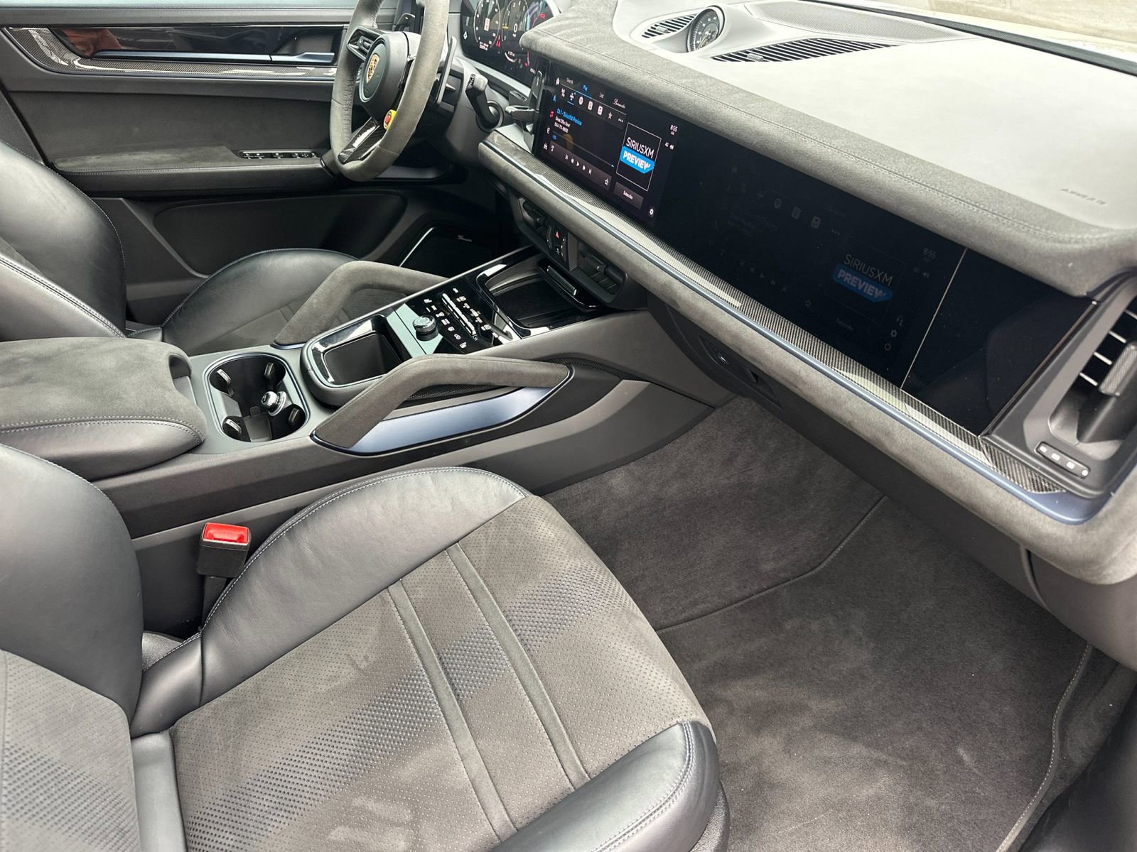 Used 2024 Porsche Cayenne Turbo GT image 16