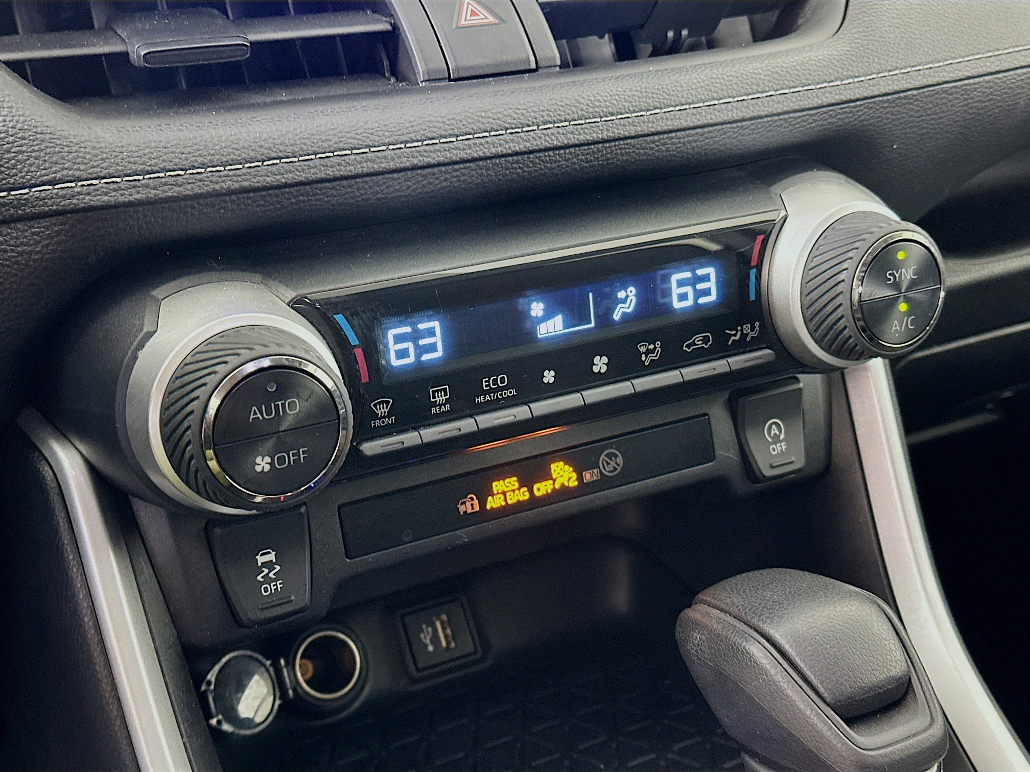 Used 2024 Toyota RAV4 XLE image 24