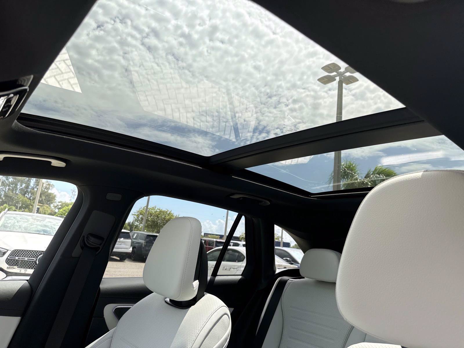 New 2027 Mercedes-Benz GLC 300 image 23