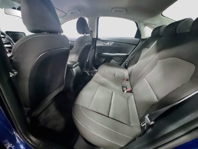 Used 2020 Kia Forte LXS FWD image 23