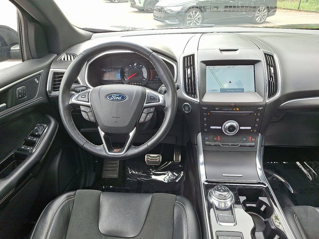 Used 2019 Ford Edge ST w/ Equipment Group 401A AWD/4WD image 12