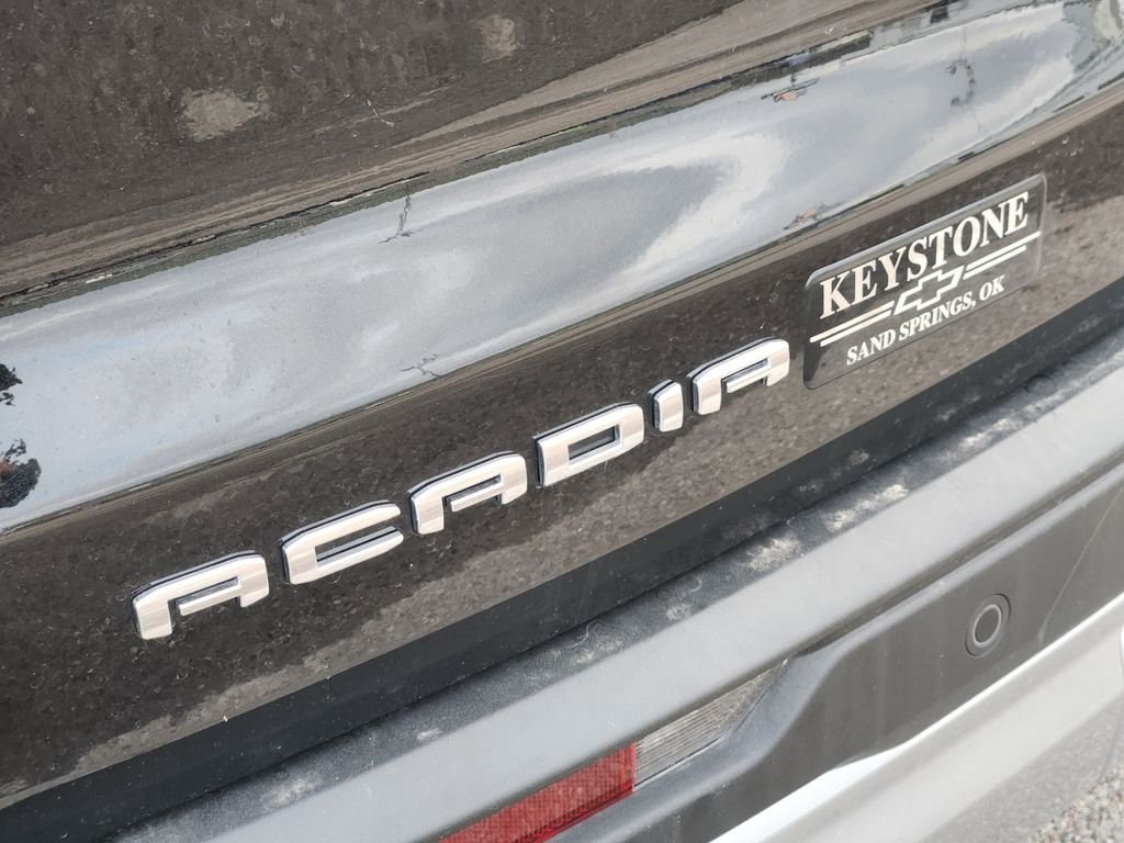 Used 2025 GMC Acadia Elevation FWD image 12