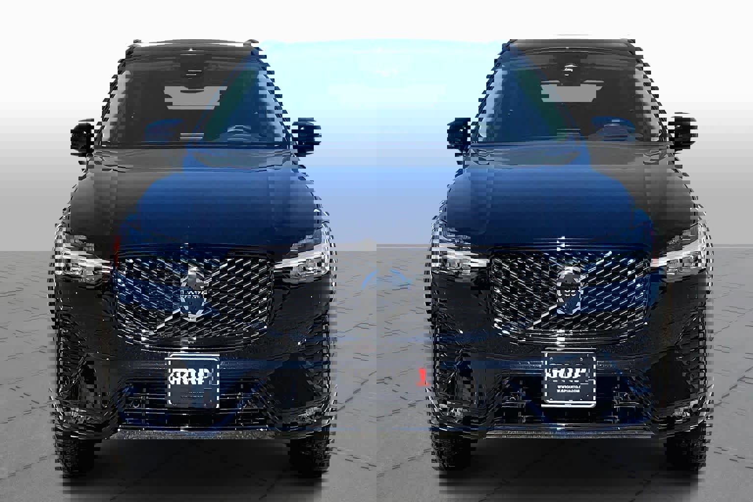 Used 2026 Volvo XC60 B5 Ultra w/ Protection Package Premier image 4