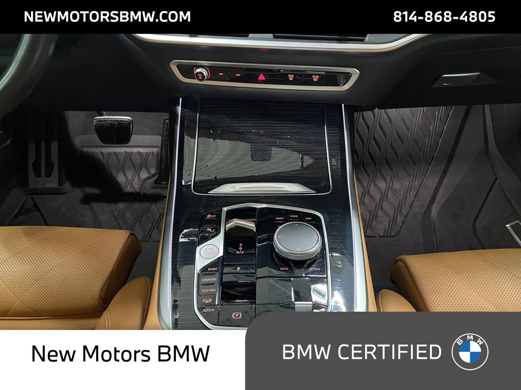 Used 2024 BMW X7 xDrive40i w/ M Sport Package image 11