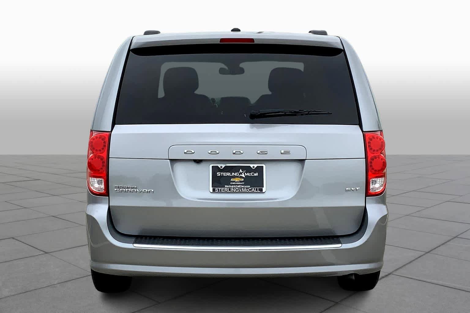 Used 2020 Dodge Grand Caravan SXT image 5