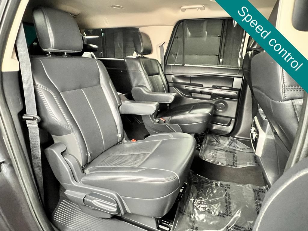 Used 2024 Ford Expedition Max XLT AWD/4WD image 14