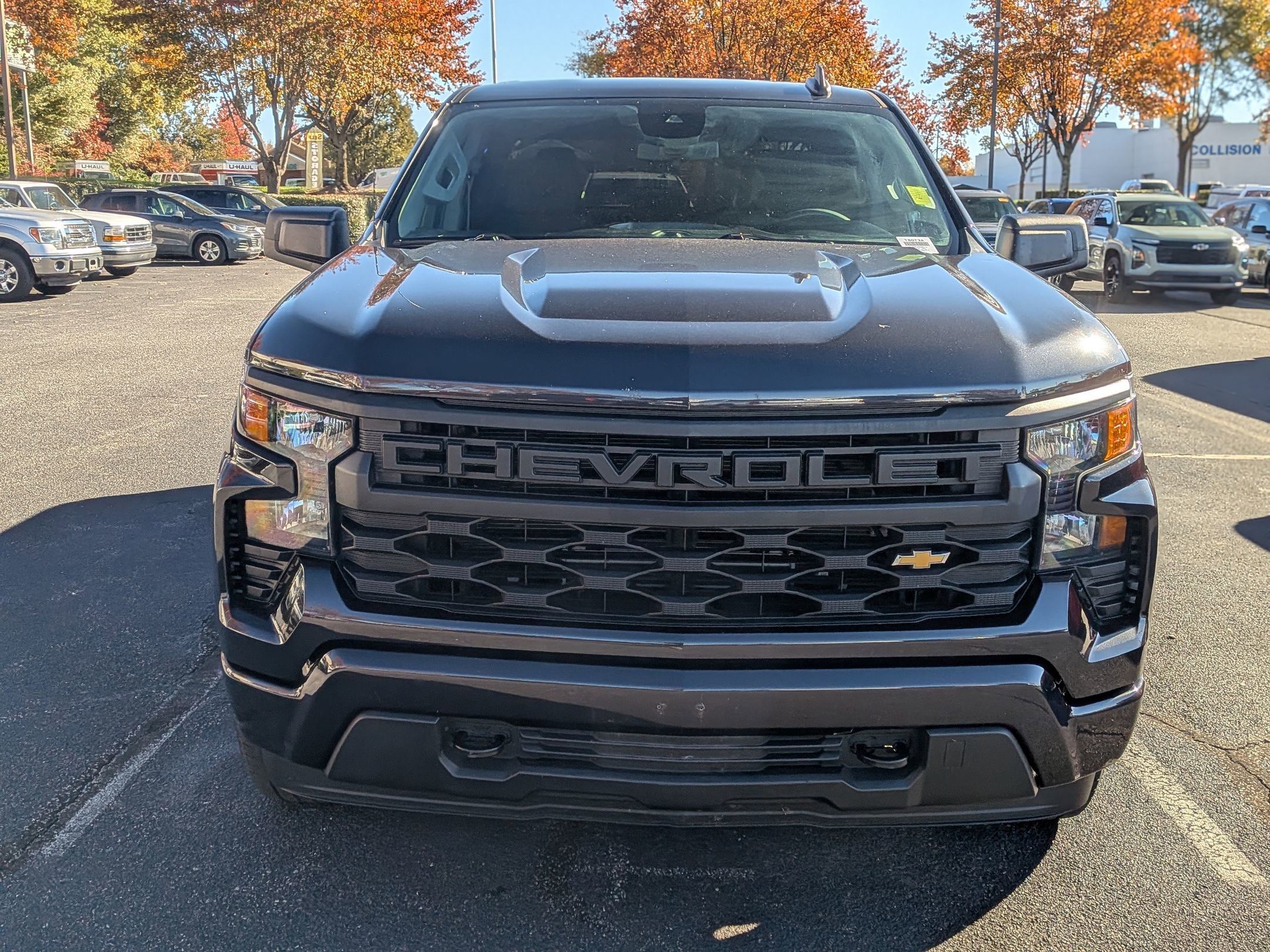 Used 2022 Chevrolet Silverado 1500 Custom image 3