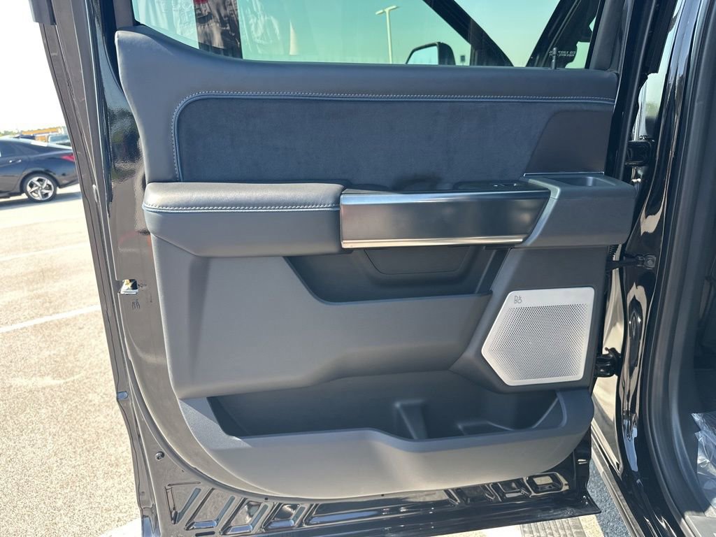 New 2026 Ford F350 Platinum image 40