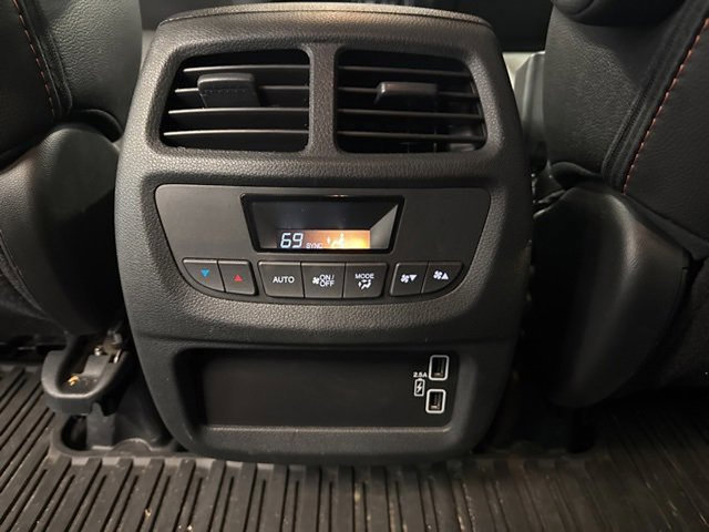 Used 2022 Honda Pilot TrailSport image 23