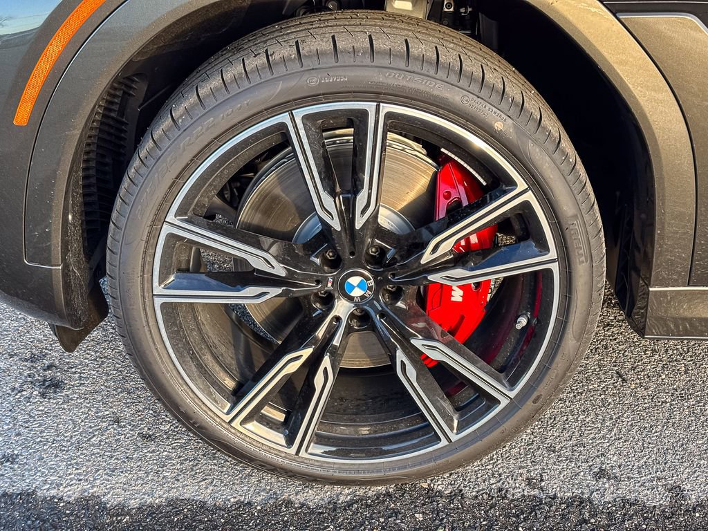 New 2026 BMW X6 M60i image 7