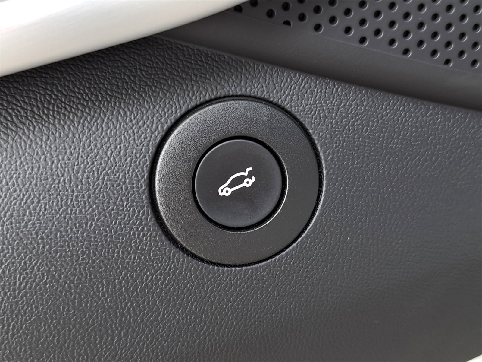 Used 2023 Chevrolet Camaro SS image 30