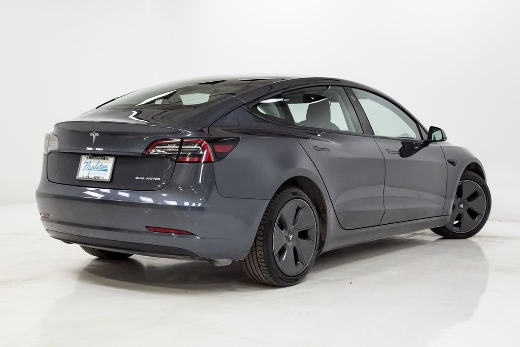 Used 2022 Tesla Model 3 Long Range AWD/4WD image 28