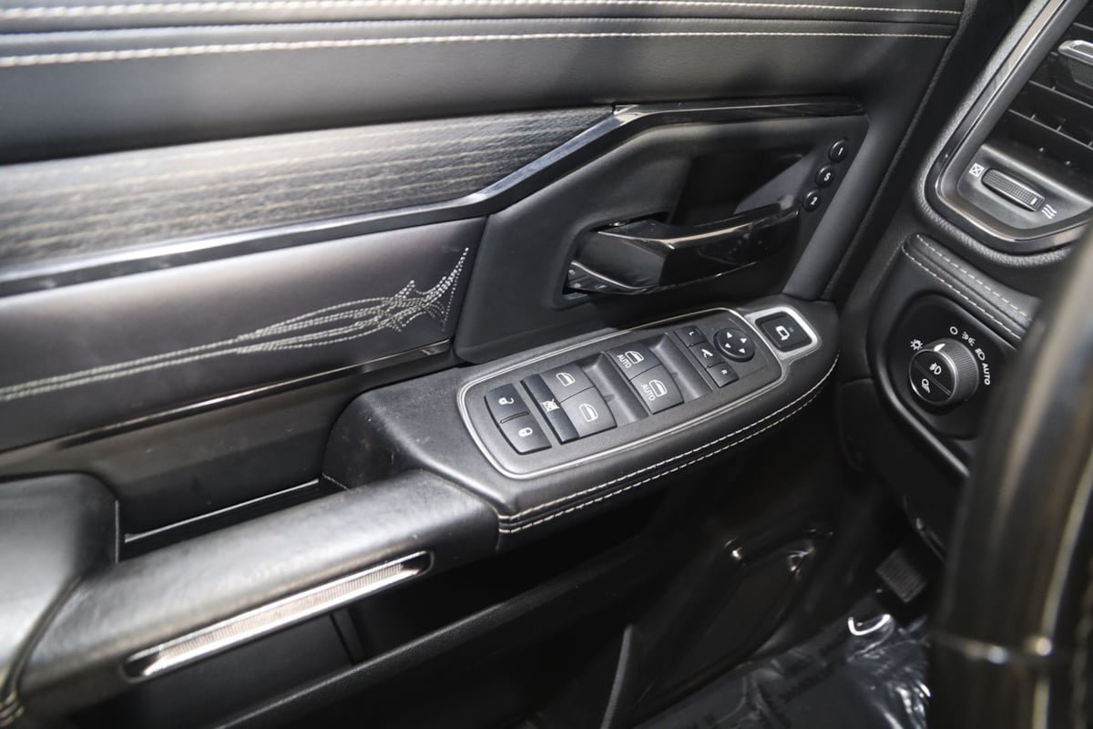 Used 2022 RAM 3500 Limited AWD/4WD image 28