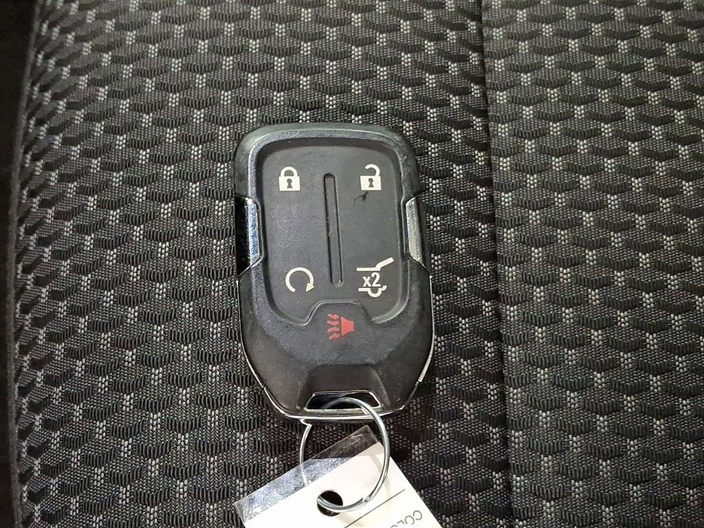 Used 2021 GMC Acadia SLE w/ Driver Convenience Package image 24