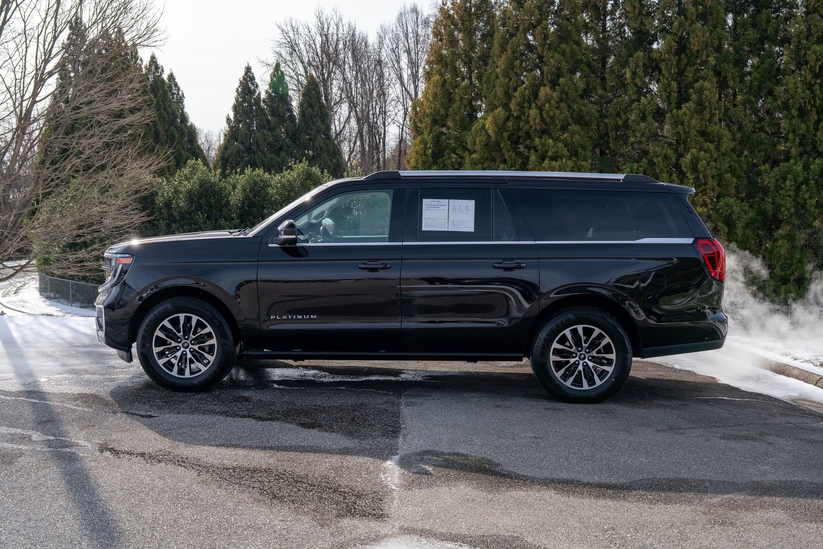 Used 2025 Ford Expedition Max Platinum image 3