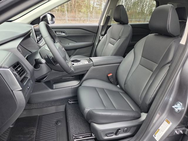 New 2026 Nissan Rogue SV FWD image 5