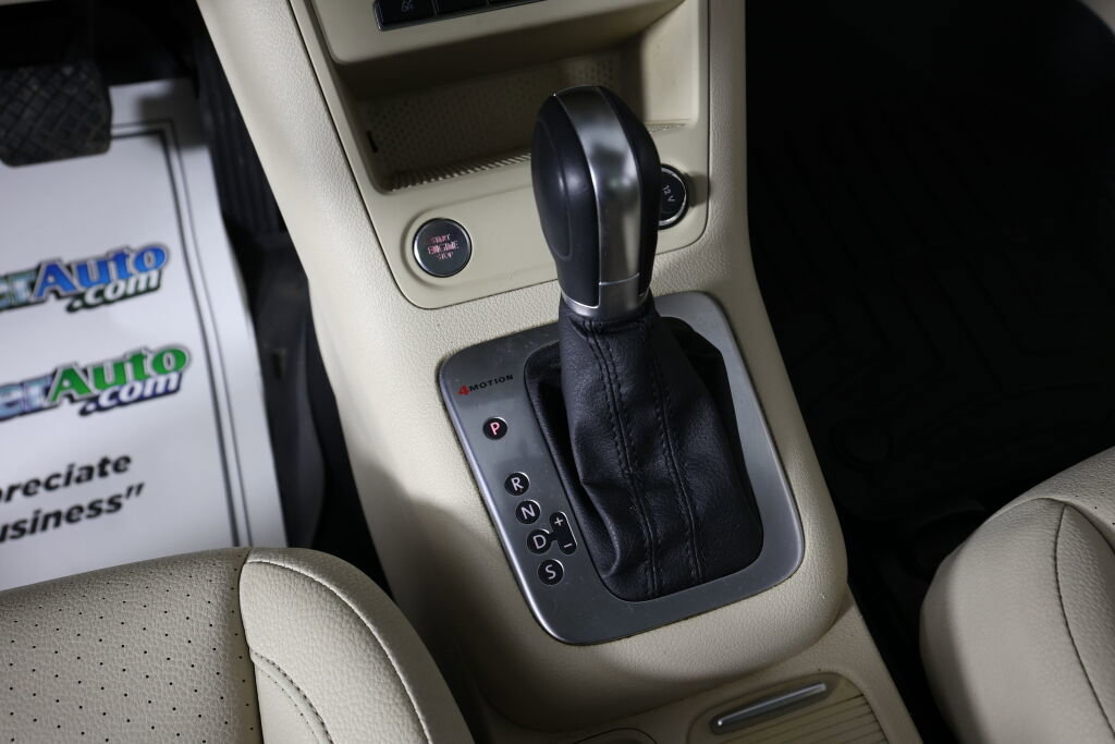 Used 2014 Volkswagen Tiguan SEL image 39