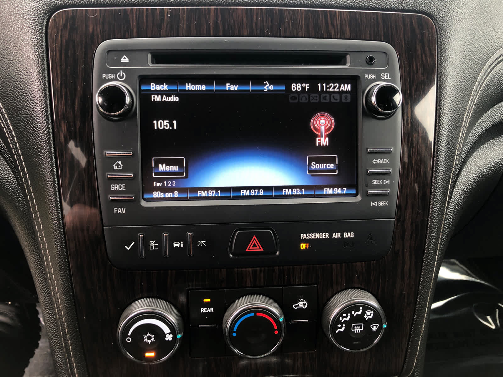 Used 2015 Chevrolet Traverse LT w/ Style and Technology Package FWD image 15