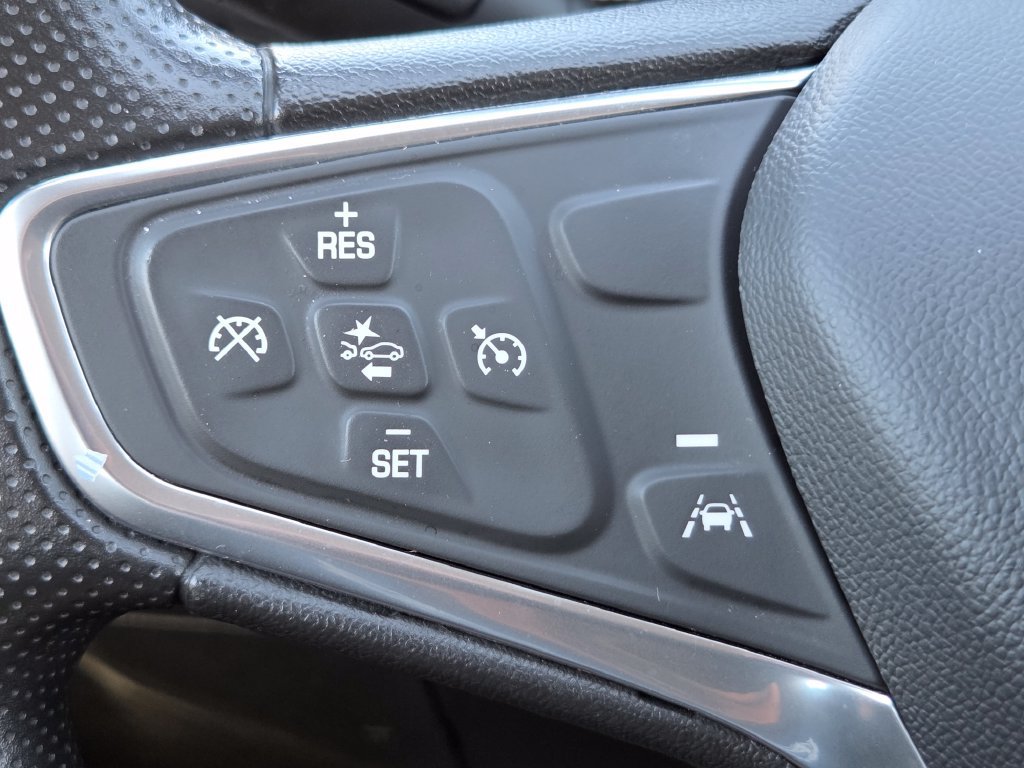 Used 2023 Chevrolet Malibu LT FWD image 11