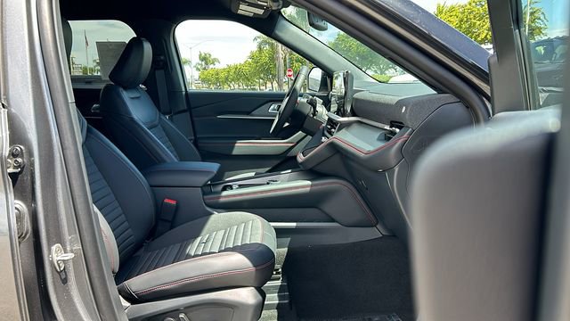 New 2026 Ford Explorer ST-Line w/ ST-Line Street Pack AWD/4WD image 11