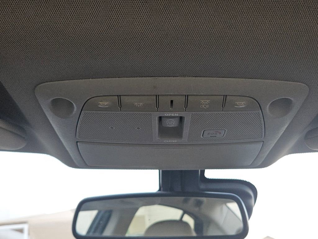 Used 2017 Nissan Maxima Platinum image 30