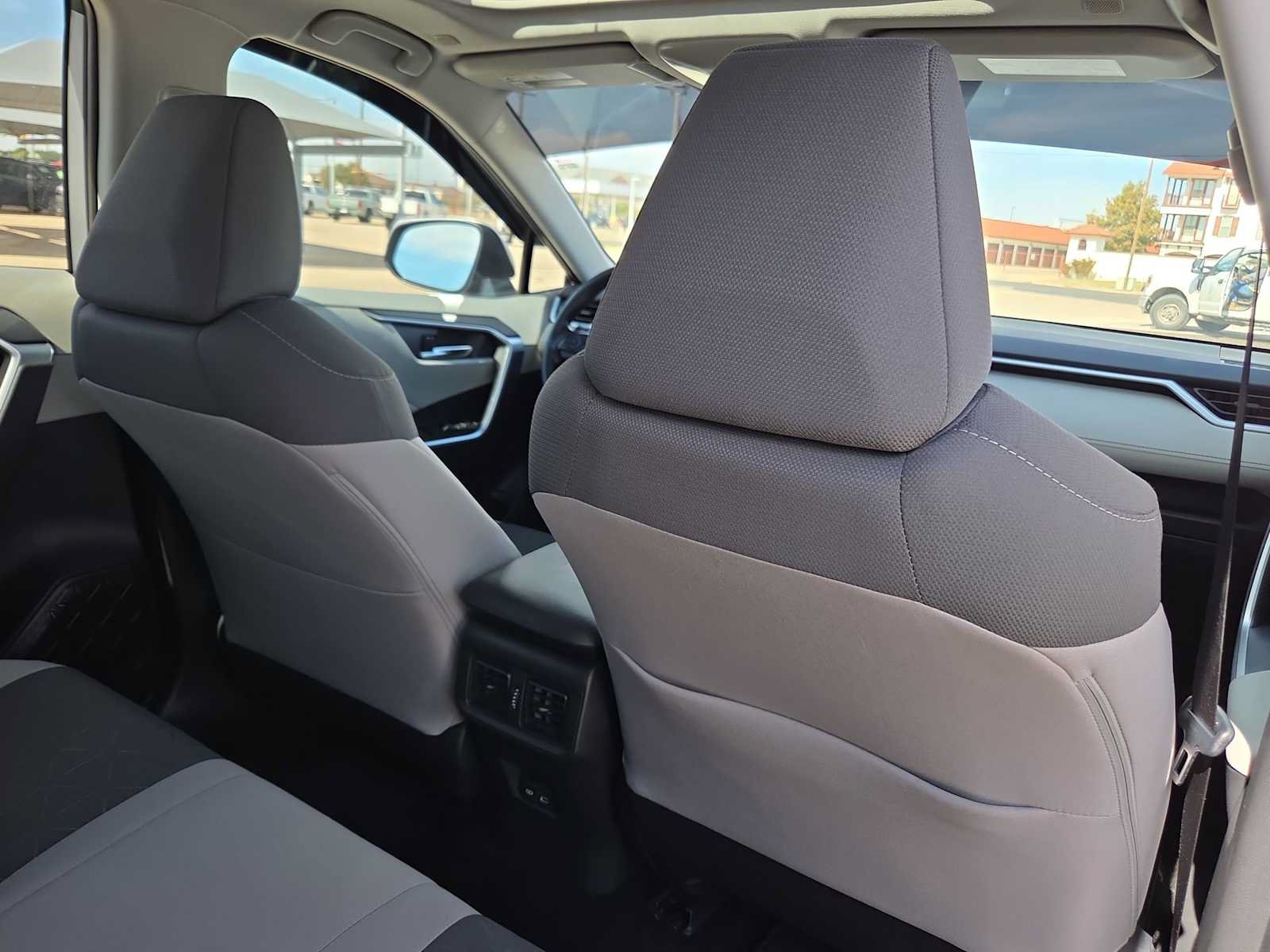 Certified 2025 Toyota RAV4 XLE w/ Convenience Package FWD image 15