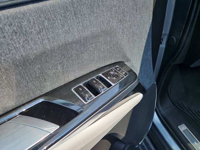 Certified 2026 Cadillac Escalade Platinum Sport w/ LPO, ONYX Package AWD/4WD image 24