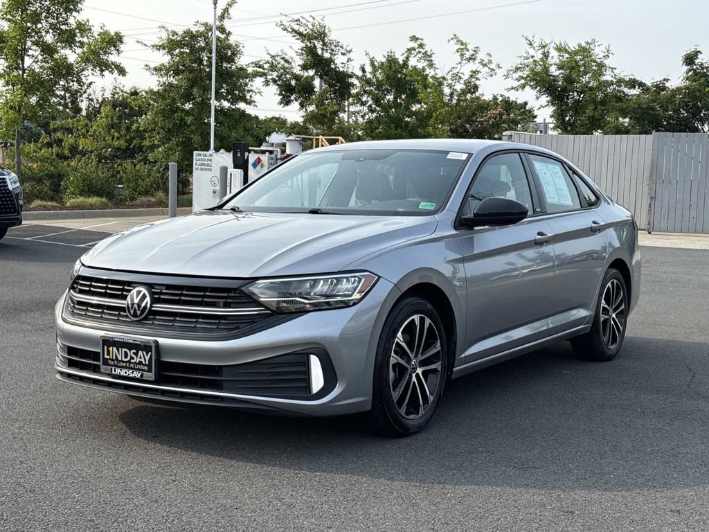 Used 2023 Volkswagen Jetta Sport FWD image 6