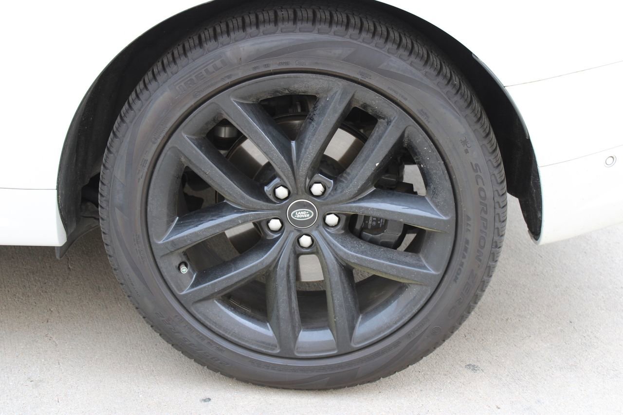 Used 2023 Land Rover Range Rover Sport SE Dynamic image 4