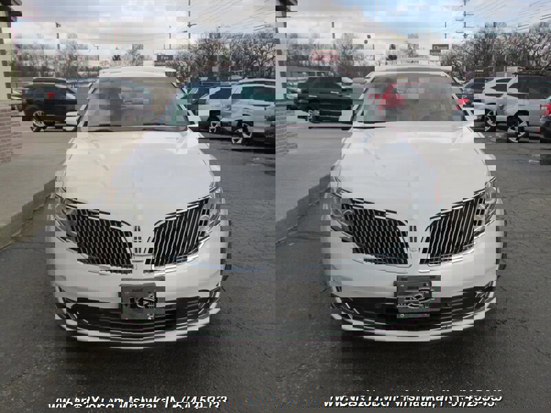 Used 2015 Lincoln MKS AWD w/ Equipment Group 101A image 2