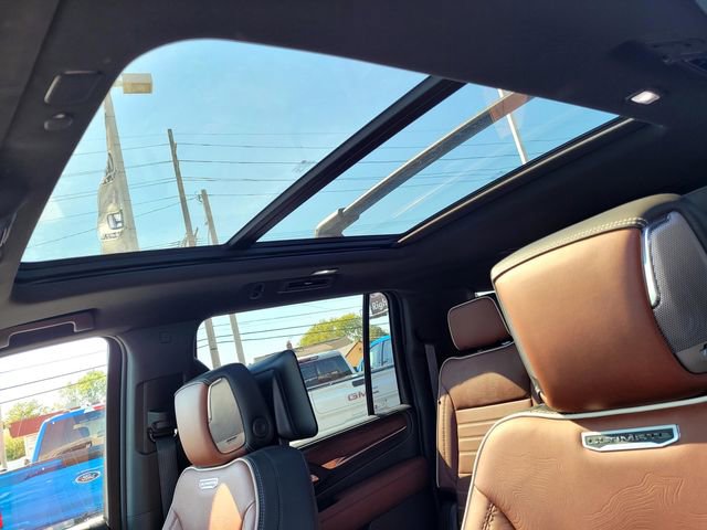 Used 2023 GMC Yukon XL Denali Ultimate image 39