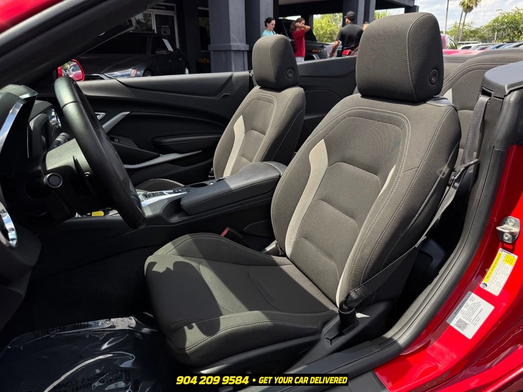 Used 2020 Chevrolet Camaro LT RWD image 22
