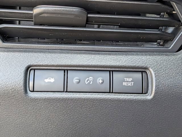 Used 2024 Nissan Altima 2.5 S FWD image 21