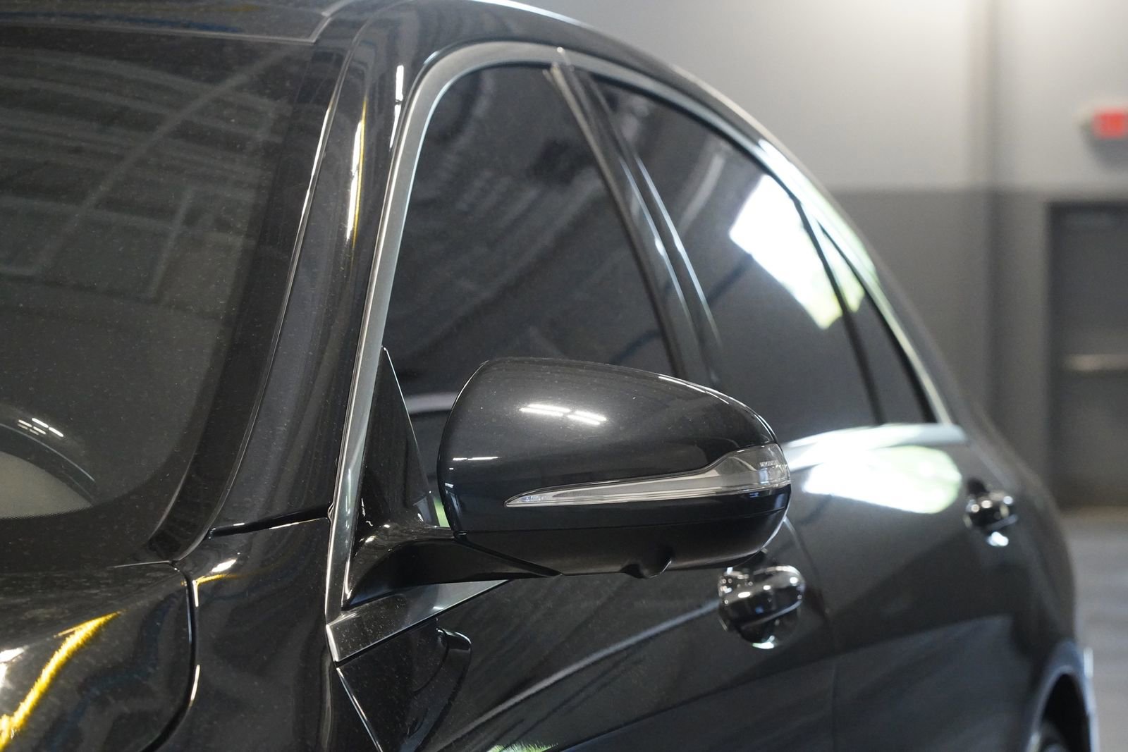 Used 2020 Mercedes-Benz S 560 4MATIC Sedan image 7