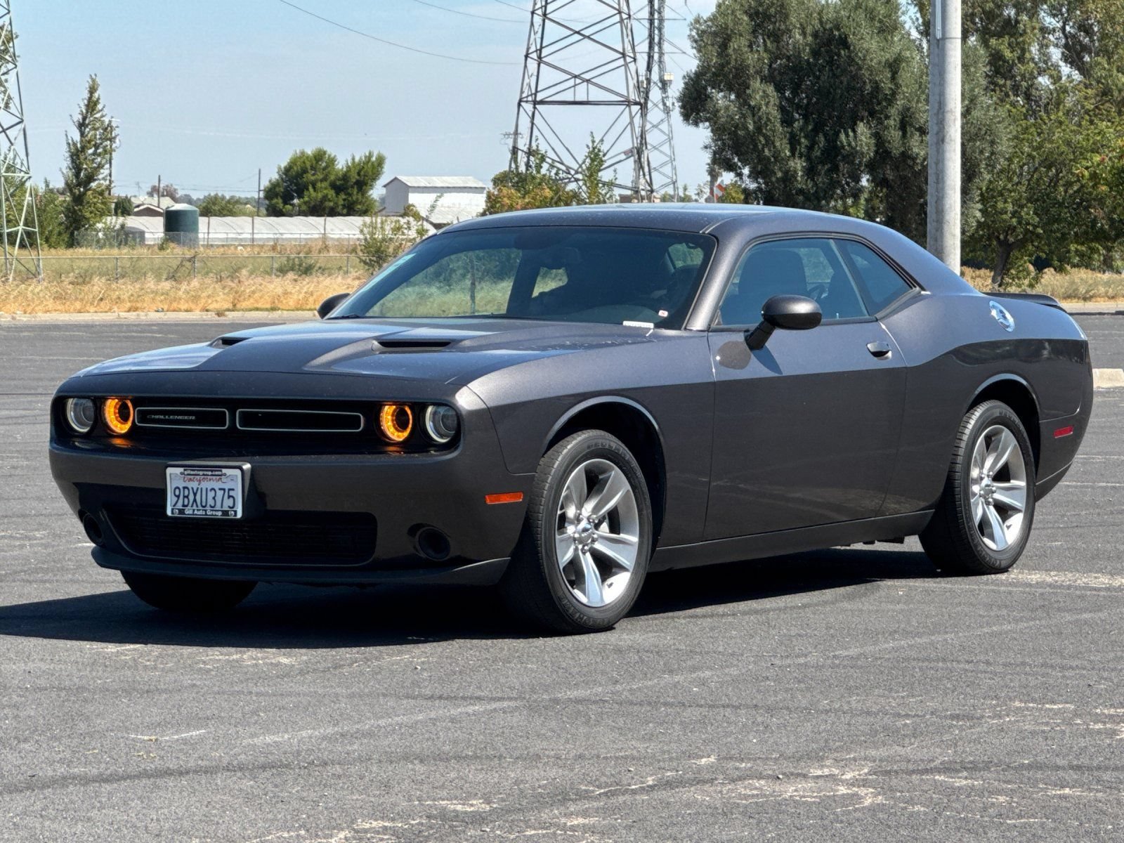 Used 2022 Dodge Challenger SXT RWD image 8