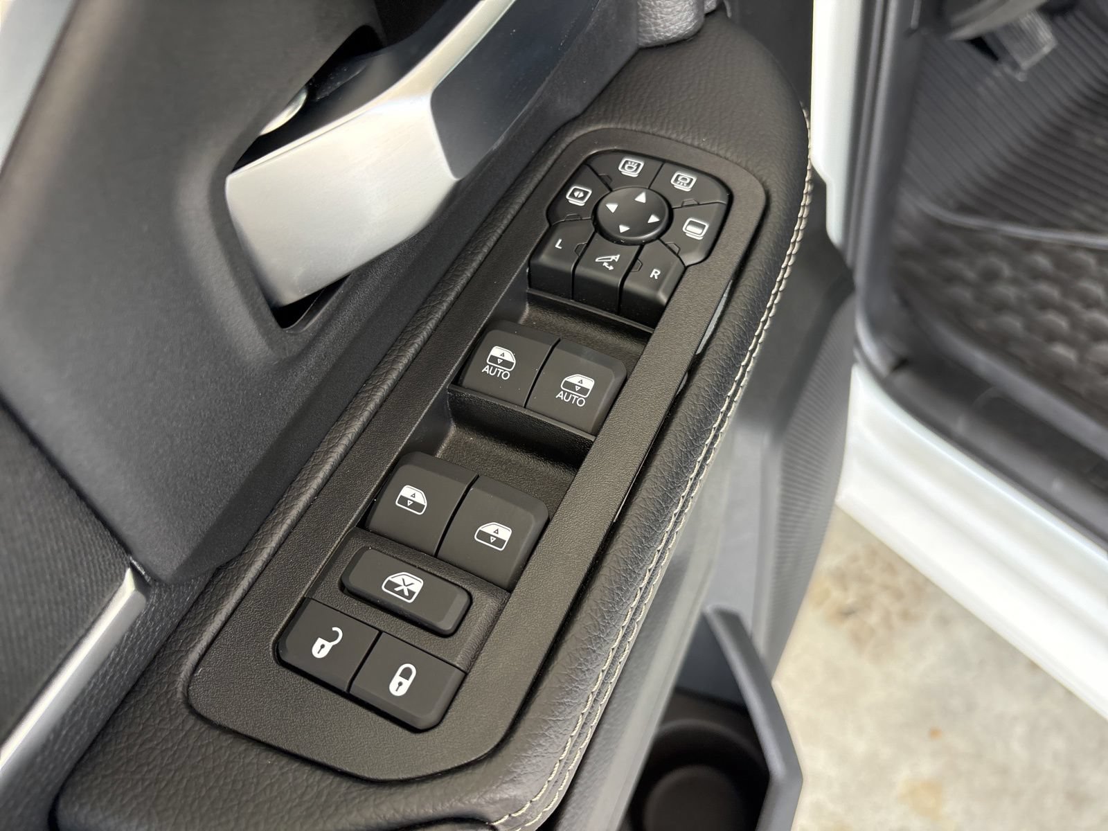 New 2026 RAM 2500 Lone Star AWD/4WD image 11