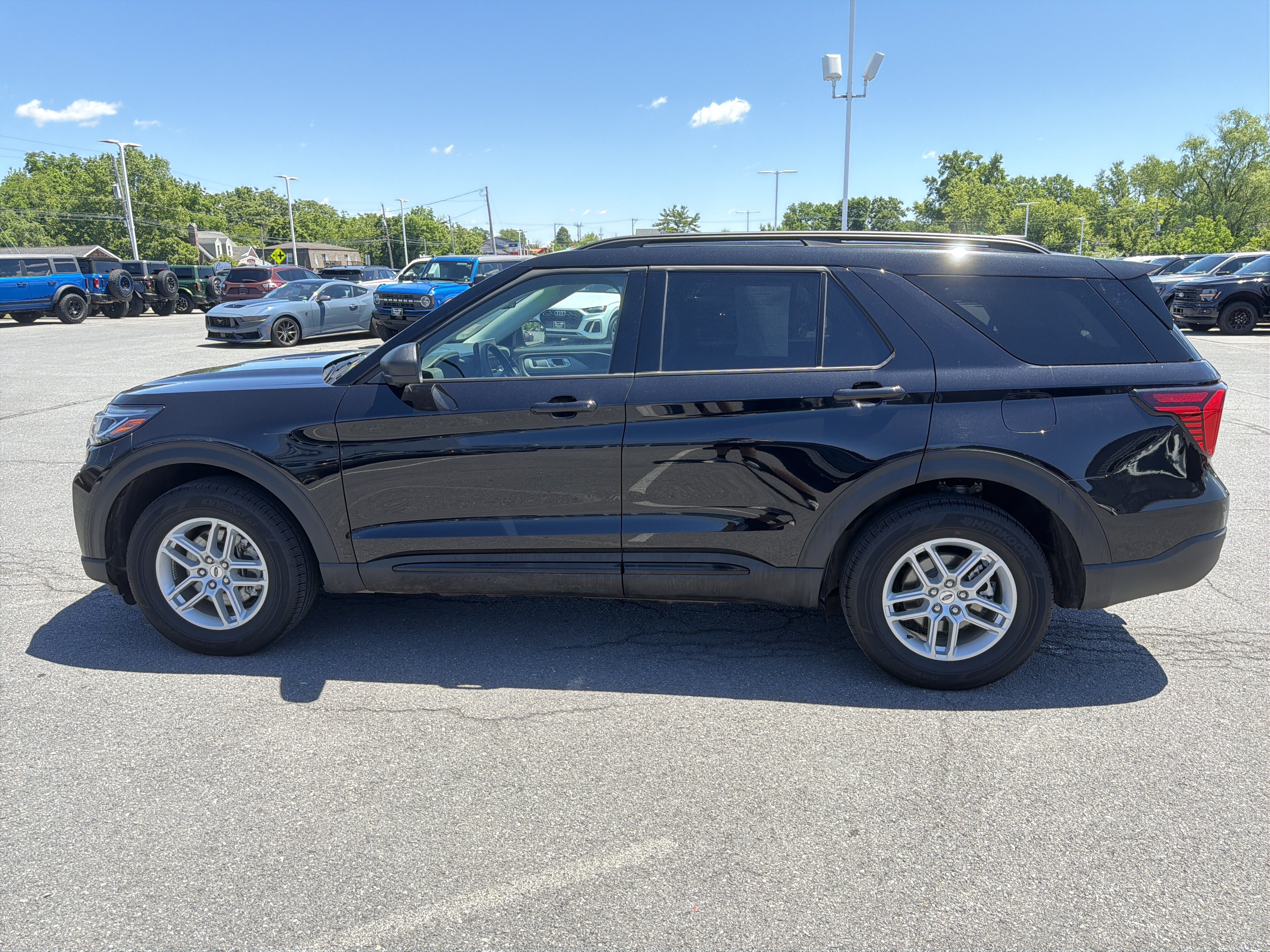 Certified 2026 Ford Explorer Active AWD/4WD image 7
