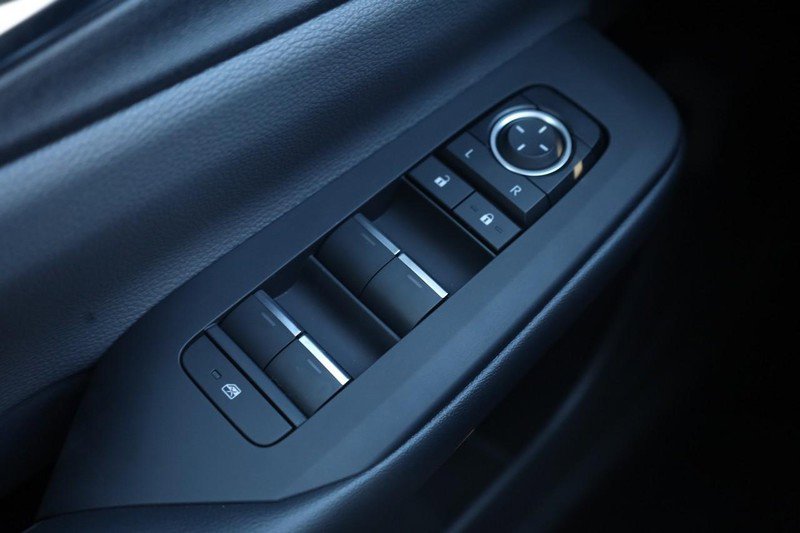 New 2026 Toyota Prius XLE image 18