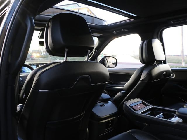 Used 2025 Lincoln Navigator L Reserve w/ Jet Appearance Package image 15