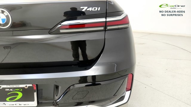 Used 2026 BMW 740i xDrive AWD/4WD image 28