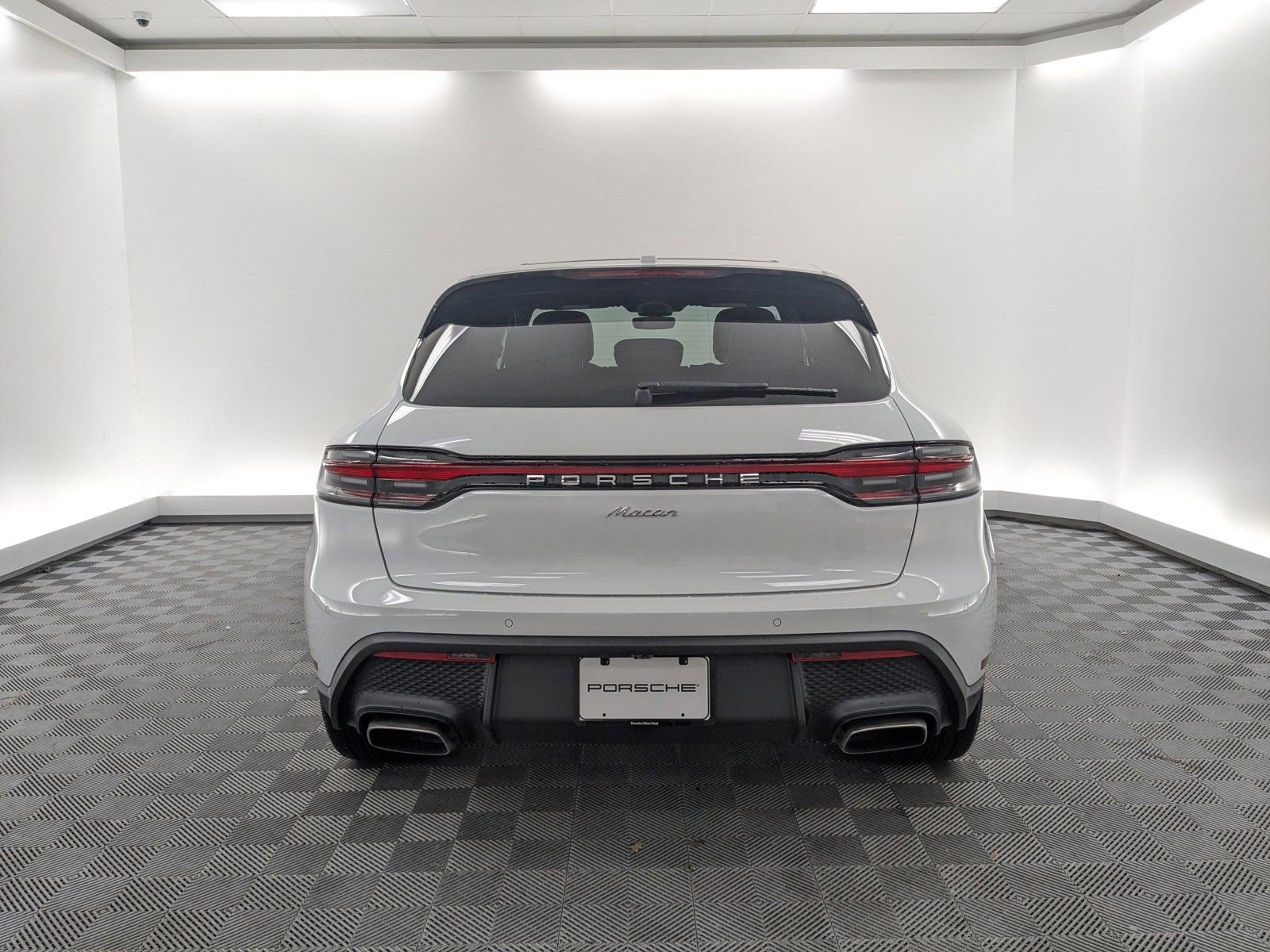 New 2026 Porsche Macan image 9