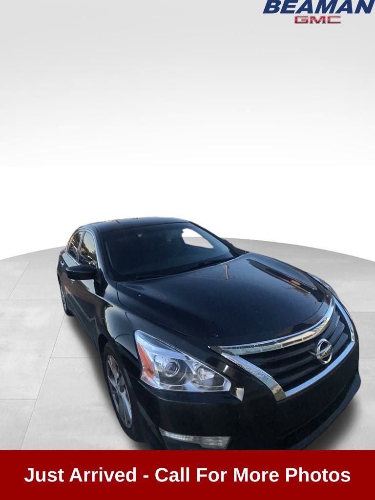 Used 2014 Nissan Altima 2.5 SV